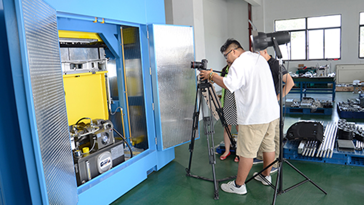 Suzhou SBS TV station came to our company to shoot promotional documentaries